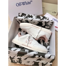 Off-White Sneakers